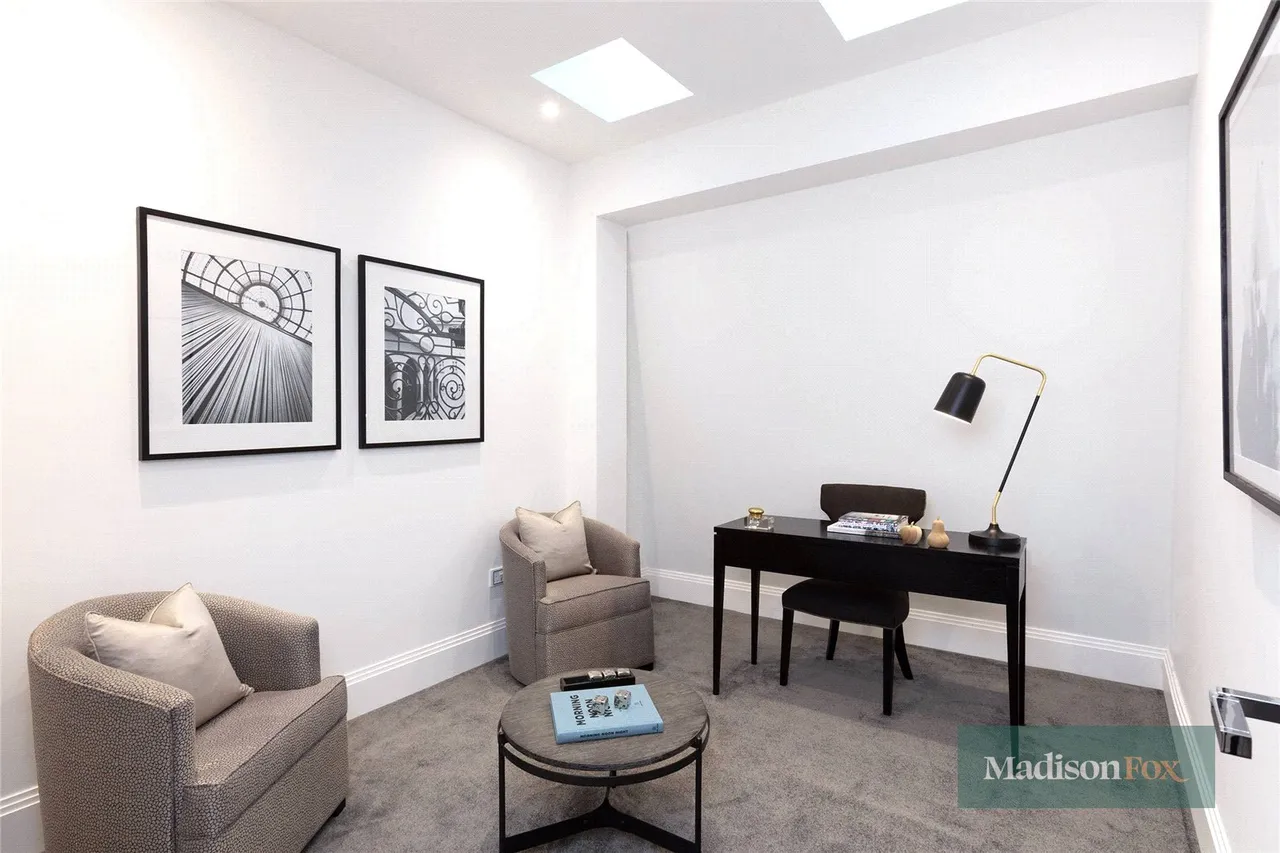 Manor Road, Chigwell, IG7, photo 16