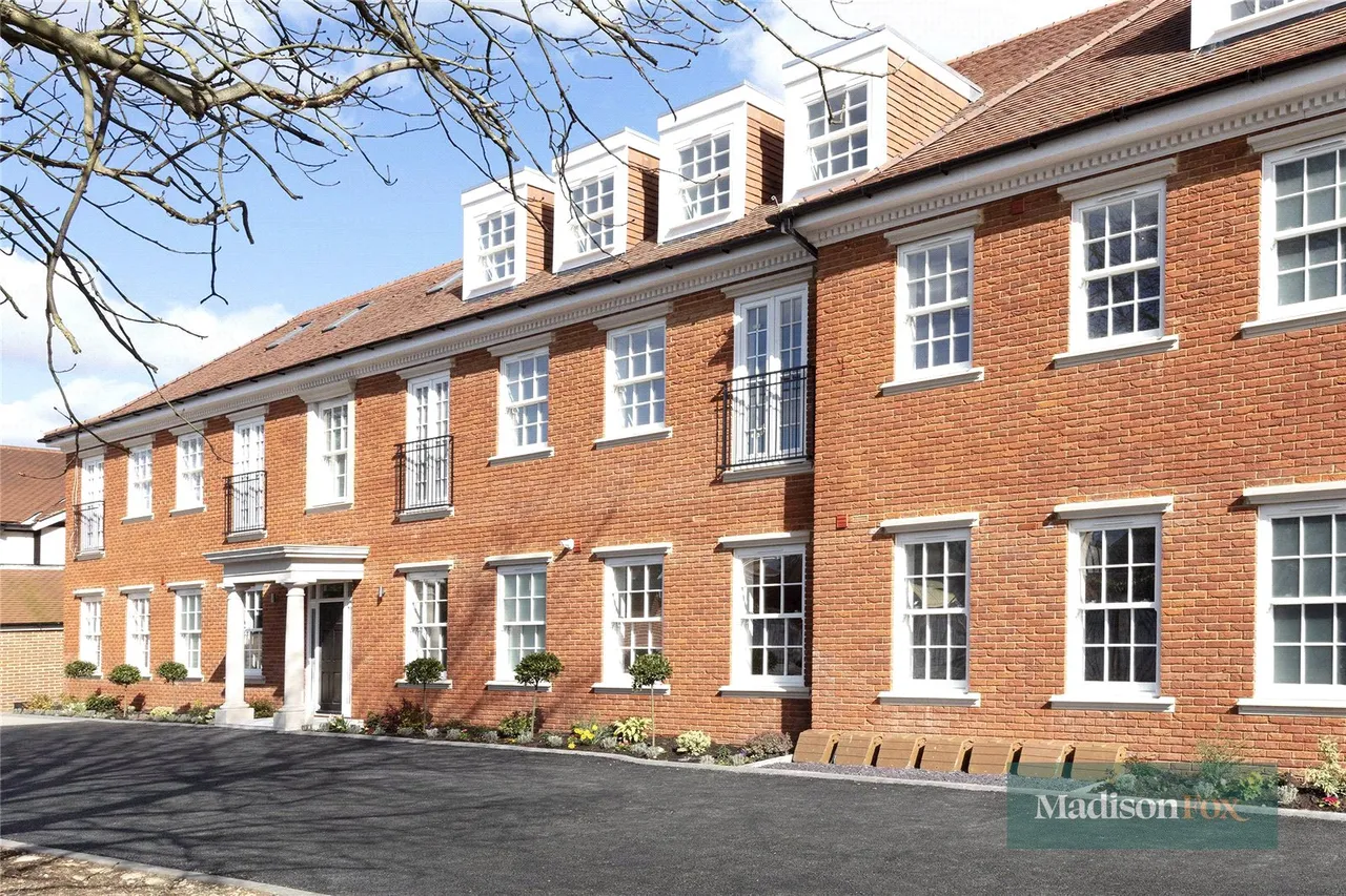 Manor Road, Chigwell, IG7, photo 18