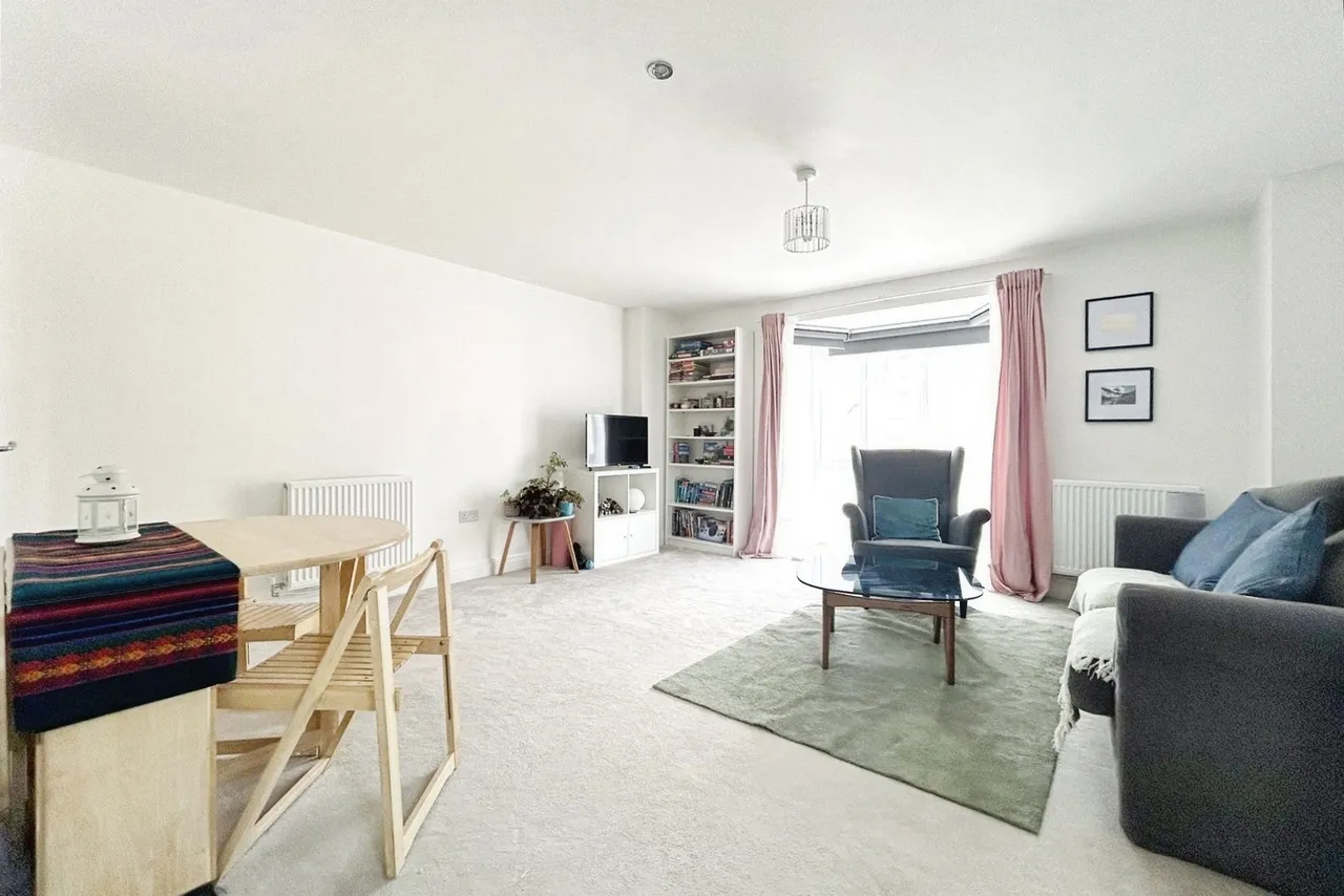 Carter Court, Hook, Hampshire, RG27 9AD, photo 8