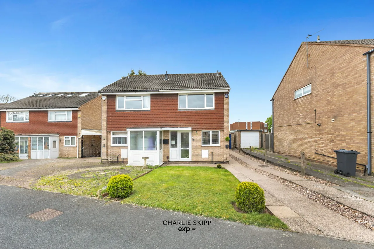 2 bed house for sale — Brailes Drive, Sutton Coldfield, B76 2UW