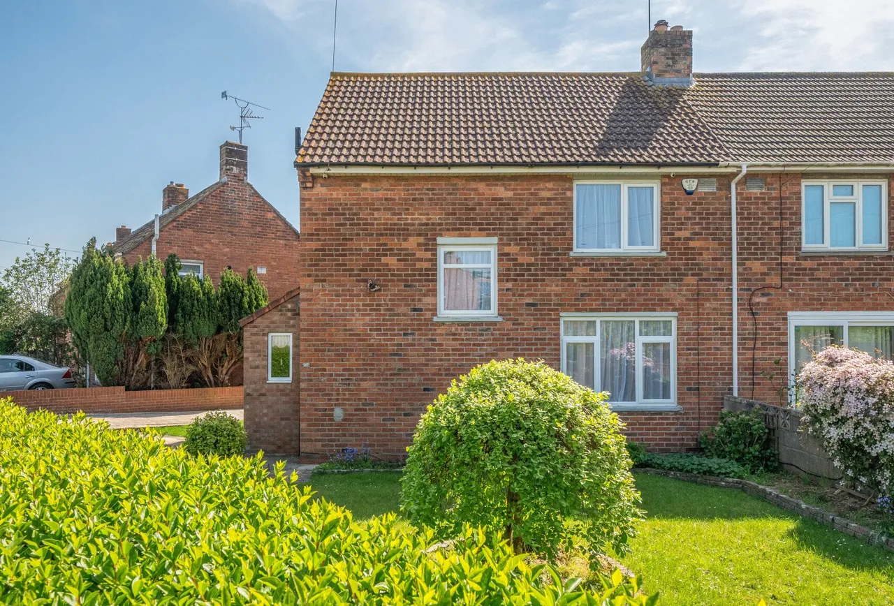 3 bed house for sale — Staveley Crescent, Bristol, BS10 6HR