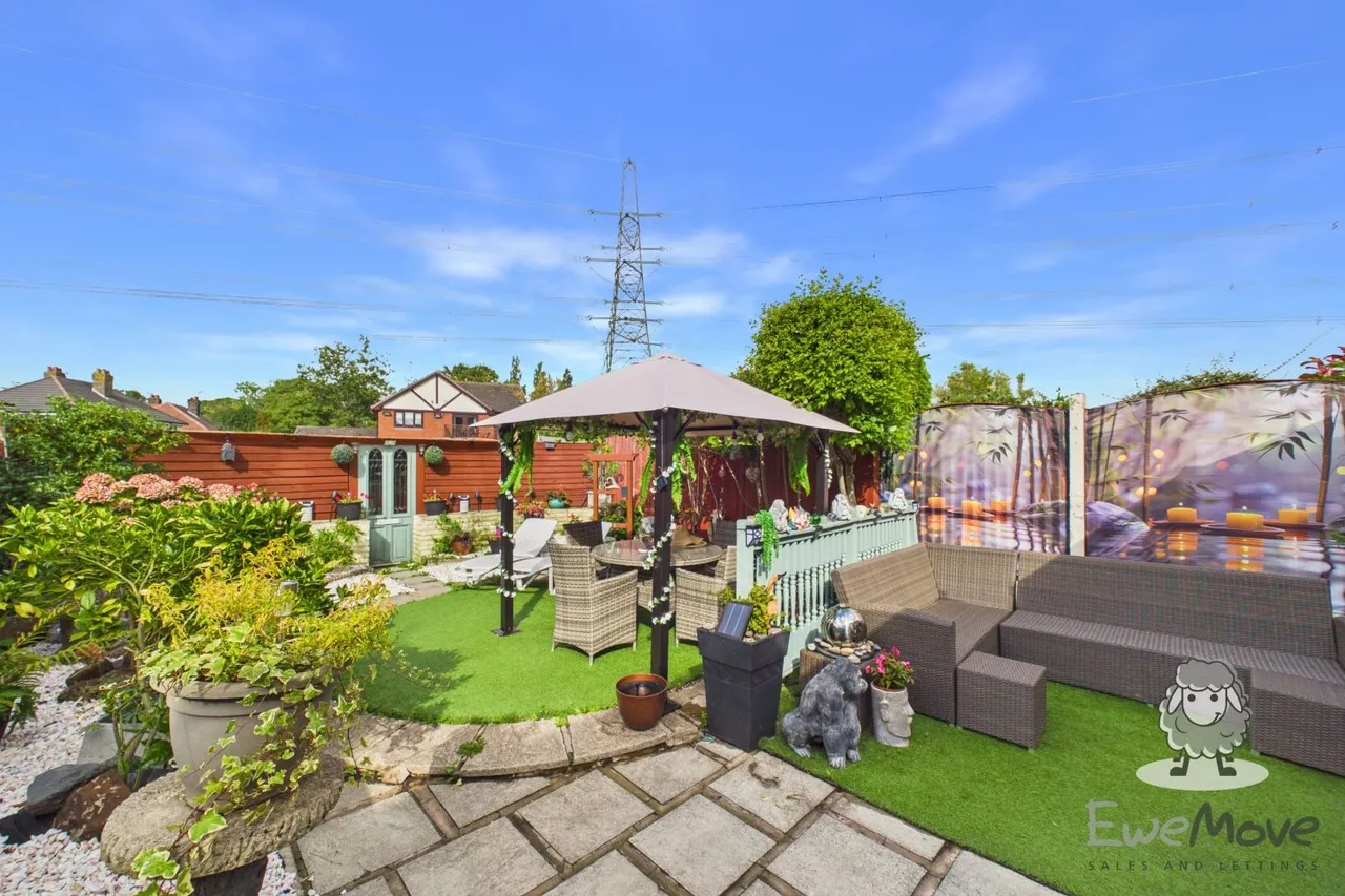 Field Way, Rainhill, L35, photo 13