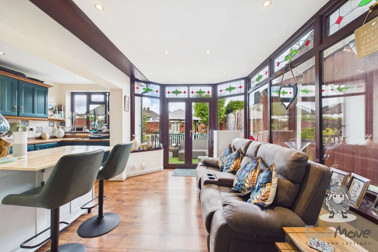 Field Way, Rainhill, L35, photo 7