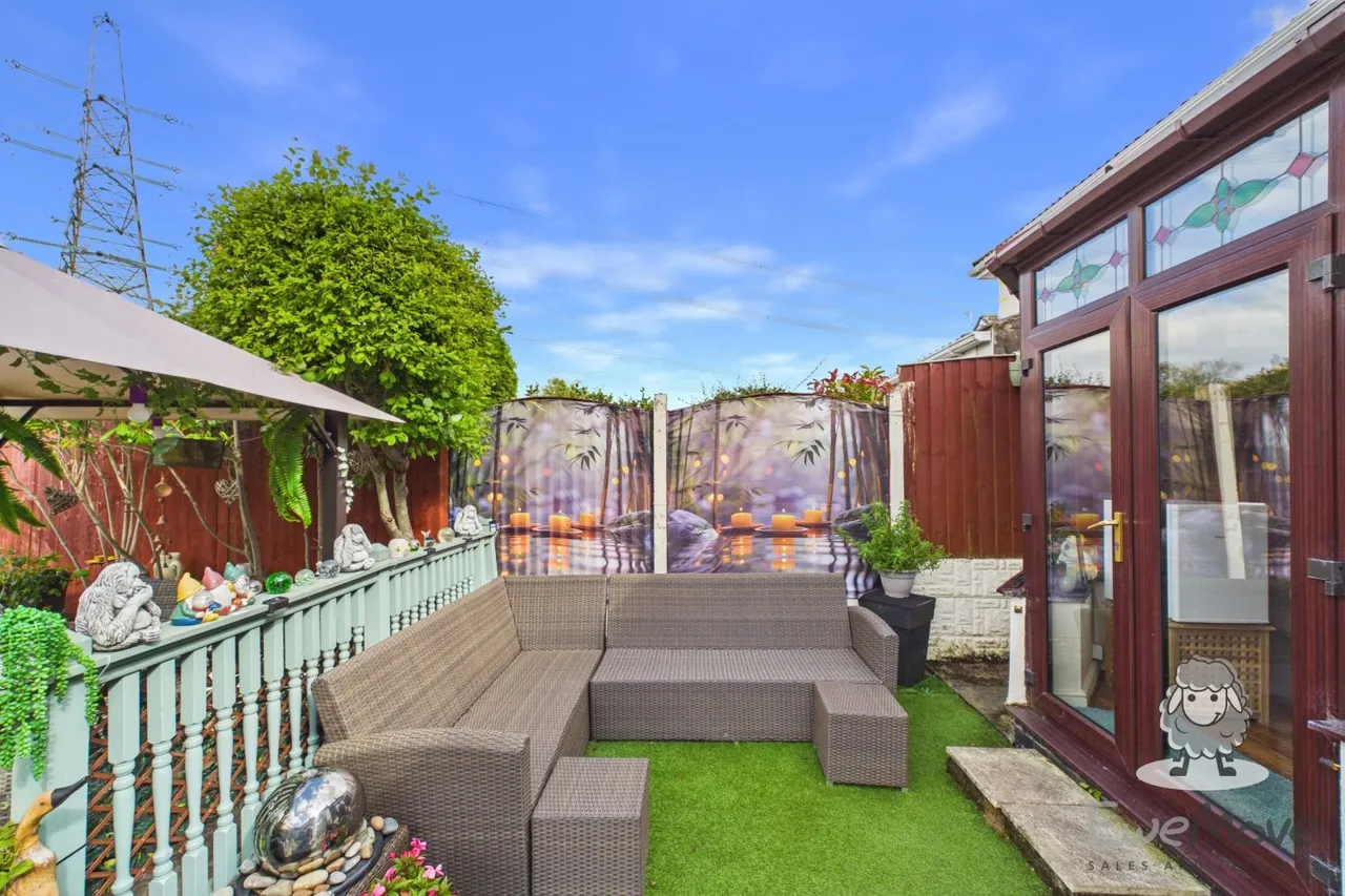 Field Way, Rainhill, L35, photo 14