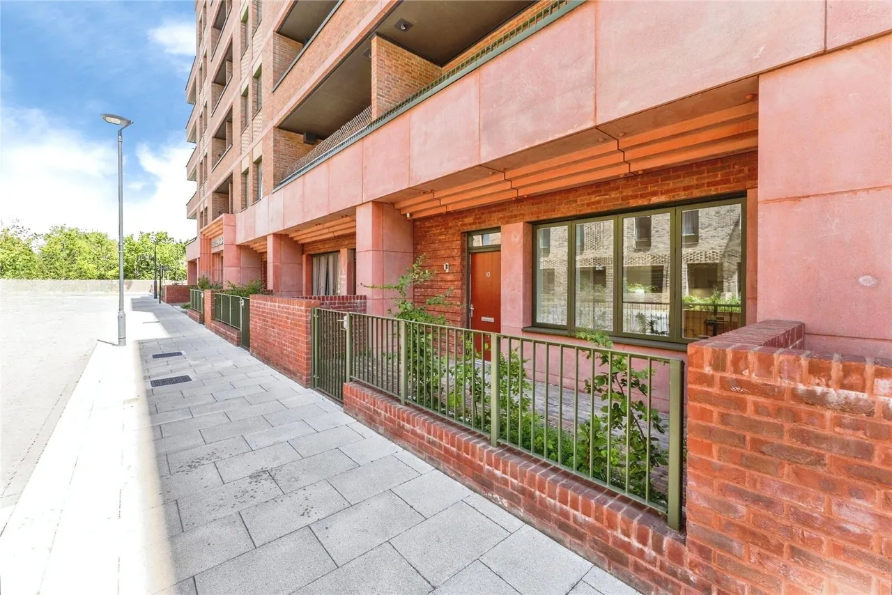 Oxeye Way, London, N18, photo 10