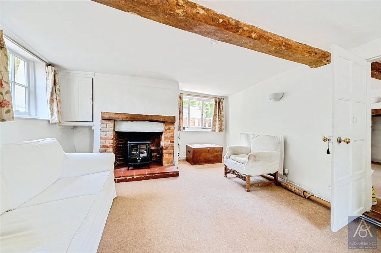 Lower Way, Padbury, Buckingham, Buckinghamshire, MK18, photo 2