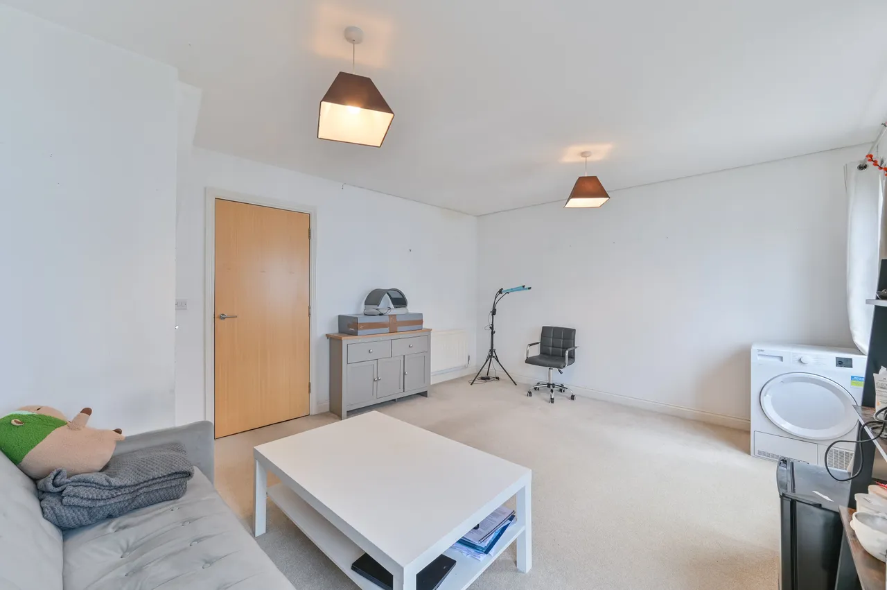 77 Claremont Street, London, photo 8