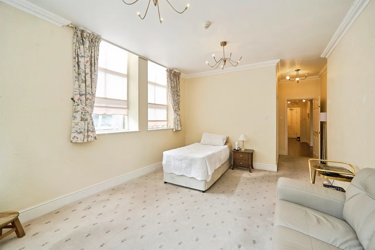 Lady Lane, Bingley, BD16, photo 16