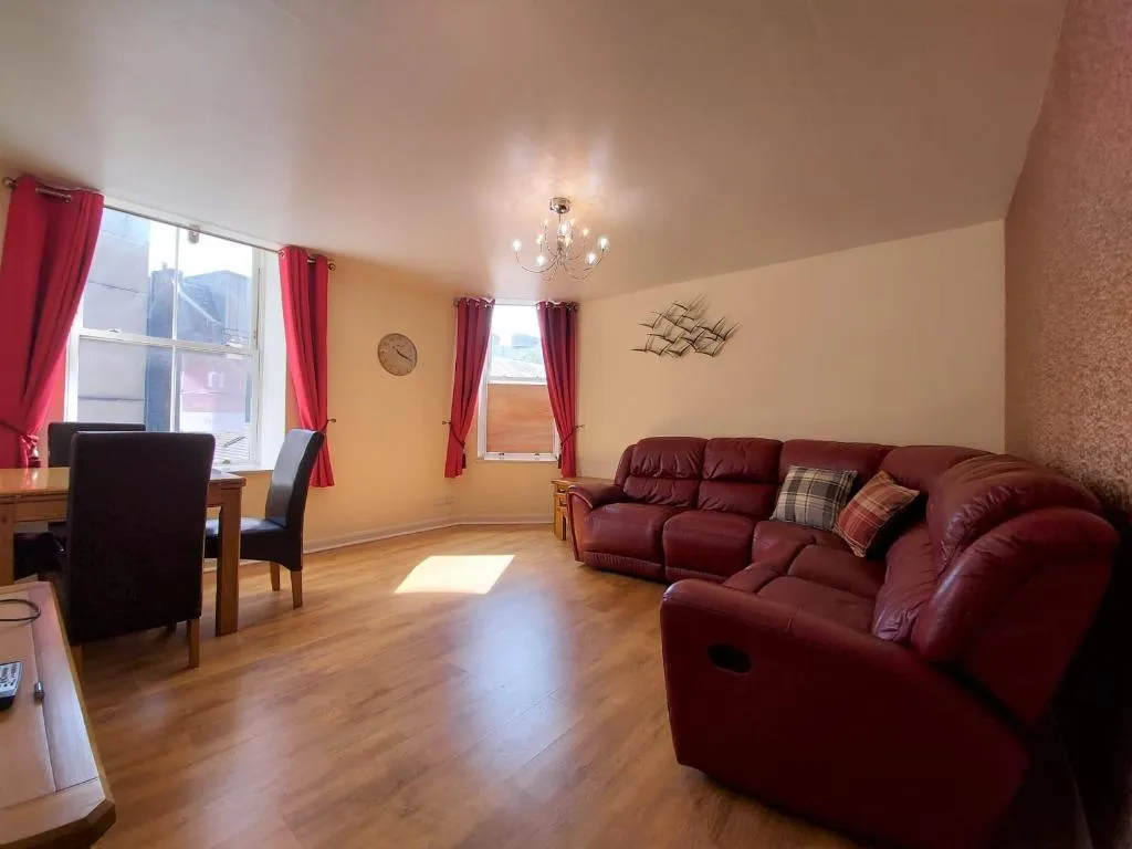 2 bed flat to rent, Diamond Street, The City Centre, AB10
