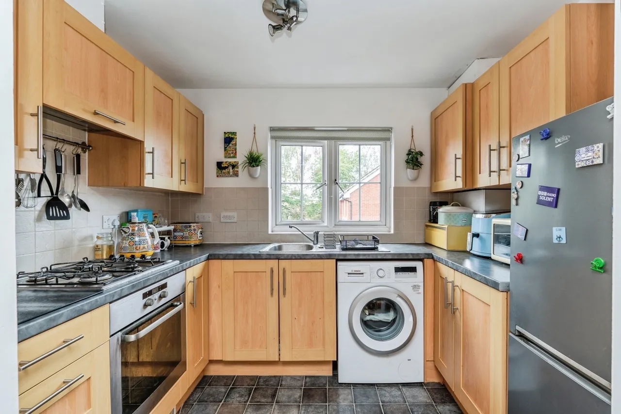 Withy Close, Romsey, SO51, photo 11