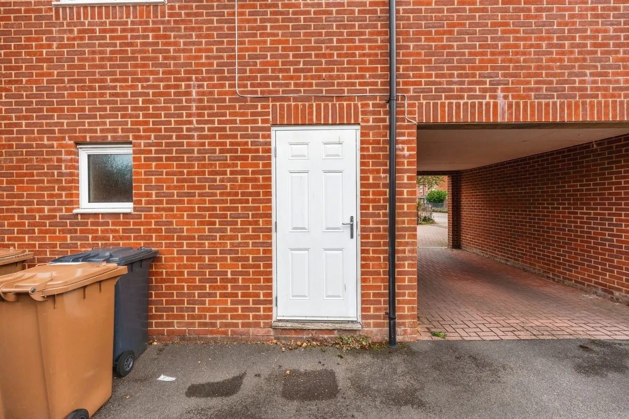 Withy Close, Romsey, SO51, photo 24