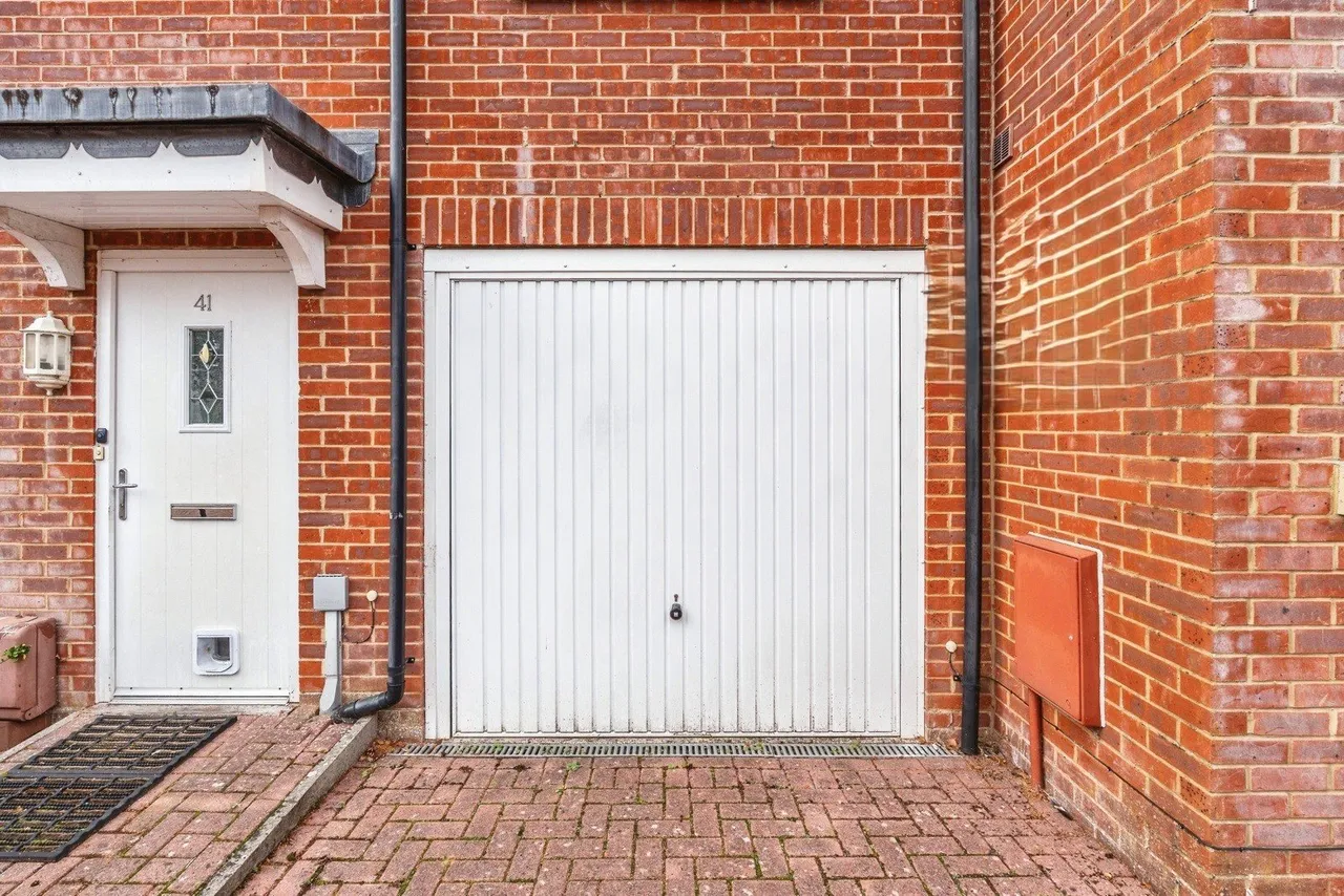 Withy Close, Romsey, SO51, photo 23