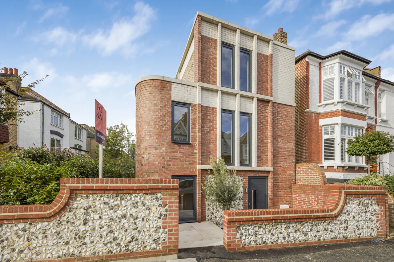 3 bed house for sale — Boyne Road, Lewisham, SE13