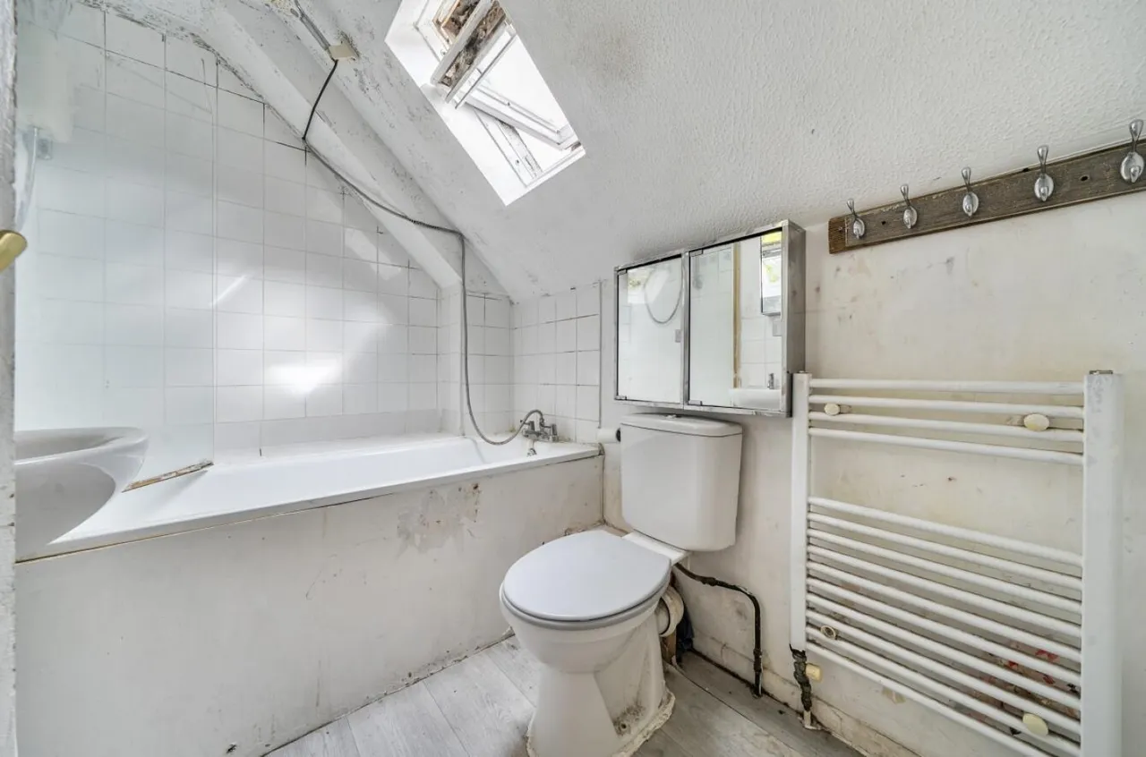Nickelby Close, London, SE28, photo 9