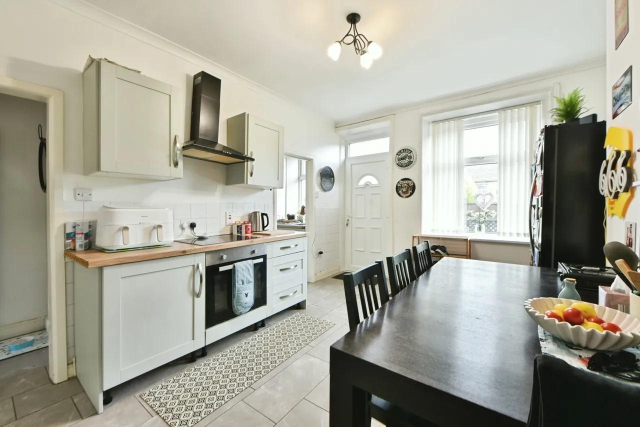 Keighley Road, Halifax, West Yorkshire, HX2, photo 3