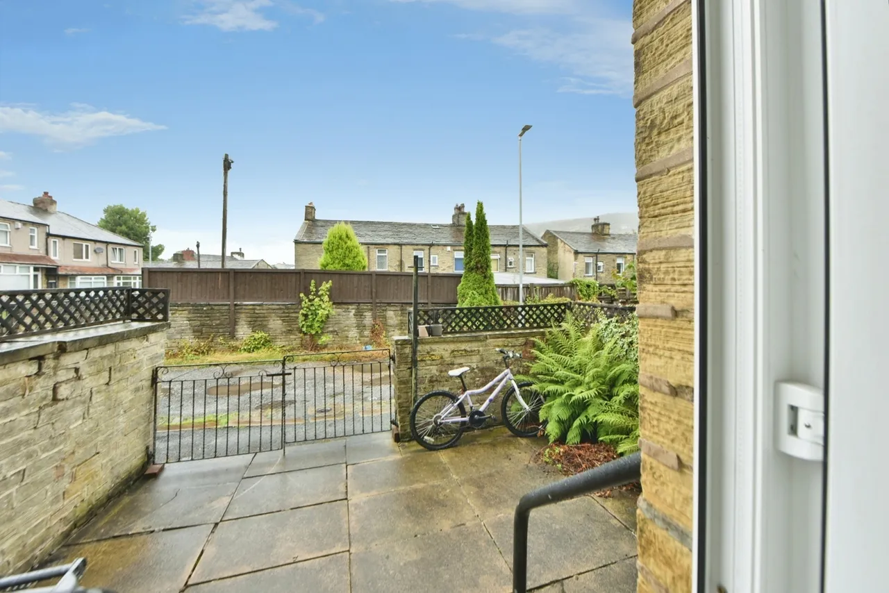Keighley Road, Halifax, West Yorkshire, HX2, photo 4