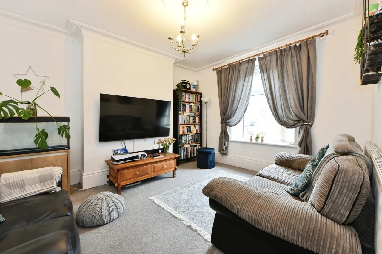 Keighley Road, Halifax, West Yorkshire, HX2, photo 2