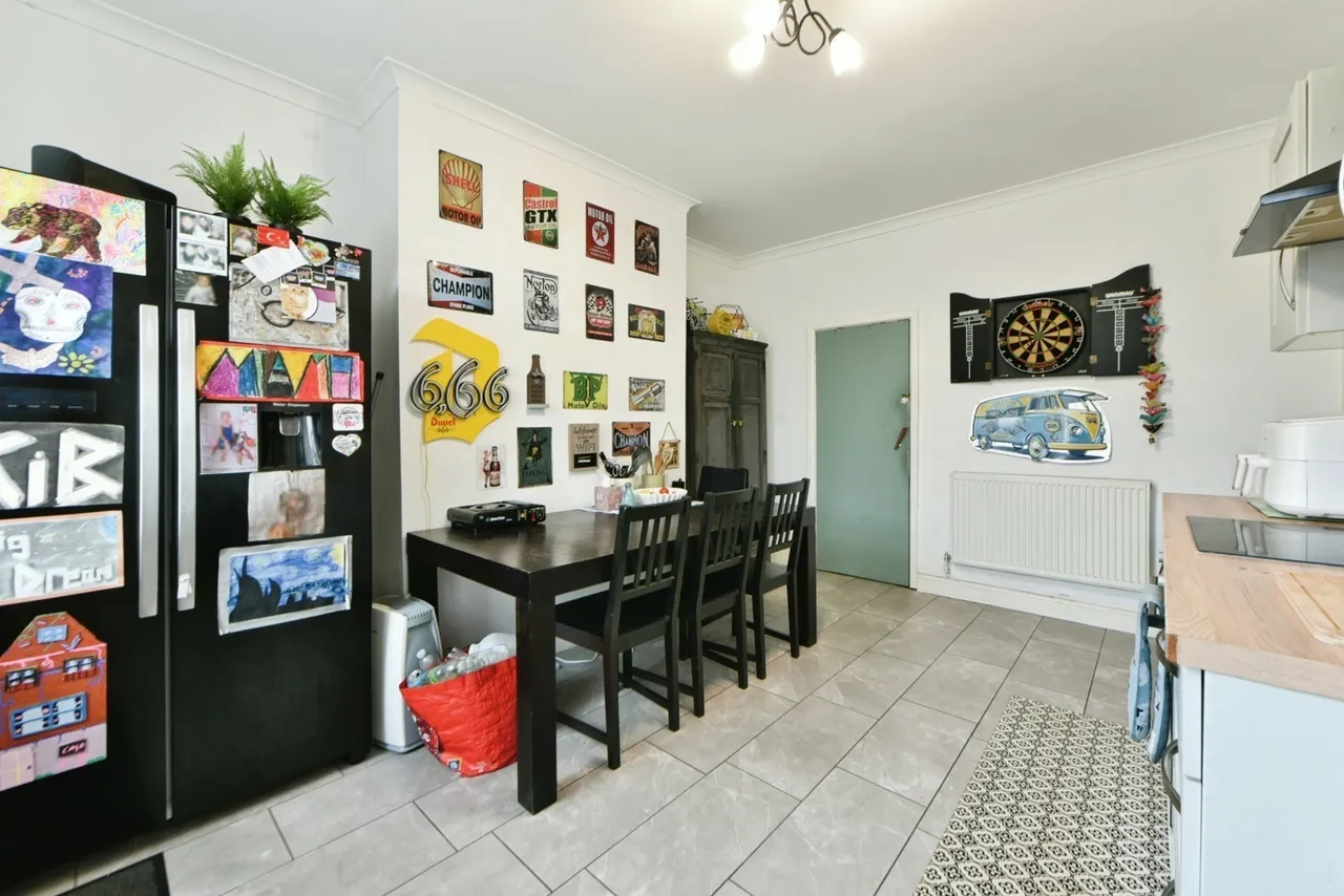 Keighley Road, Halifax, West Yorkshire, HX2, photo 18