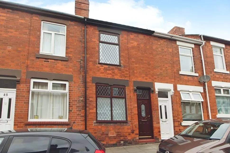 2 bed house to rent — Clare Street, Stoke-On-Trent, ST4