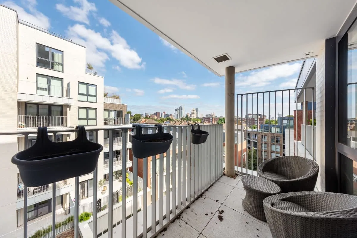 1 bed flat for sale, Clapham Road, London, SW9