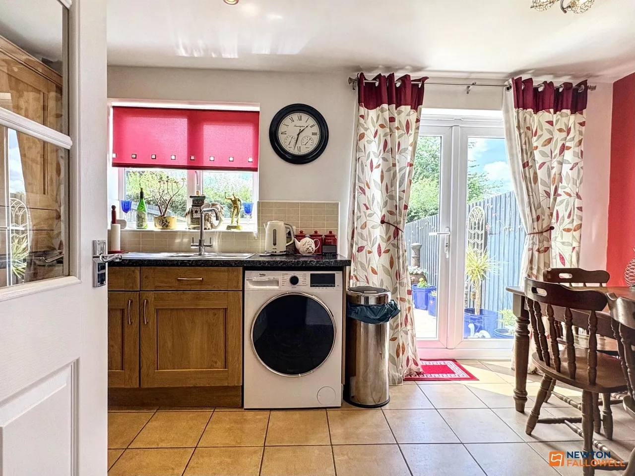 Lakeshore Crescent, Whitwick, LE67, photo 11