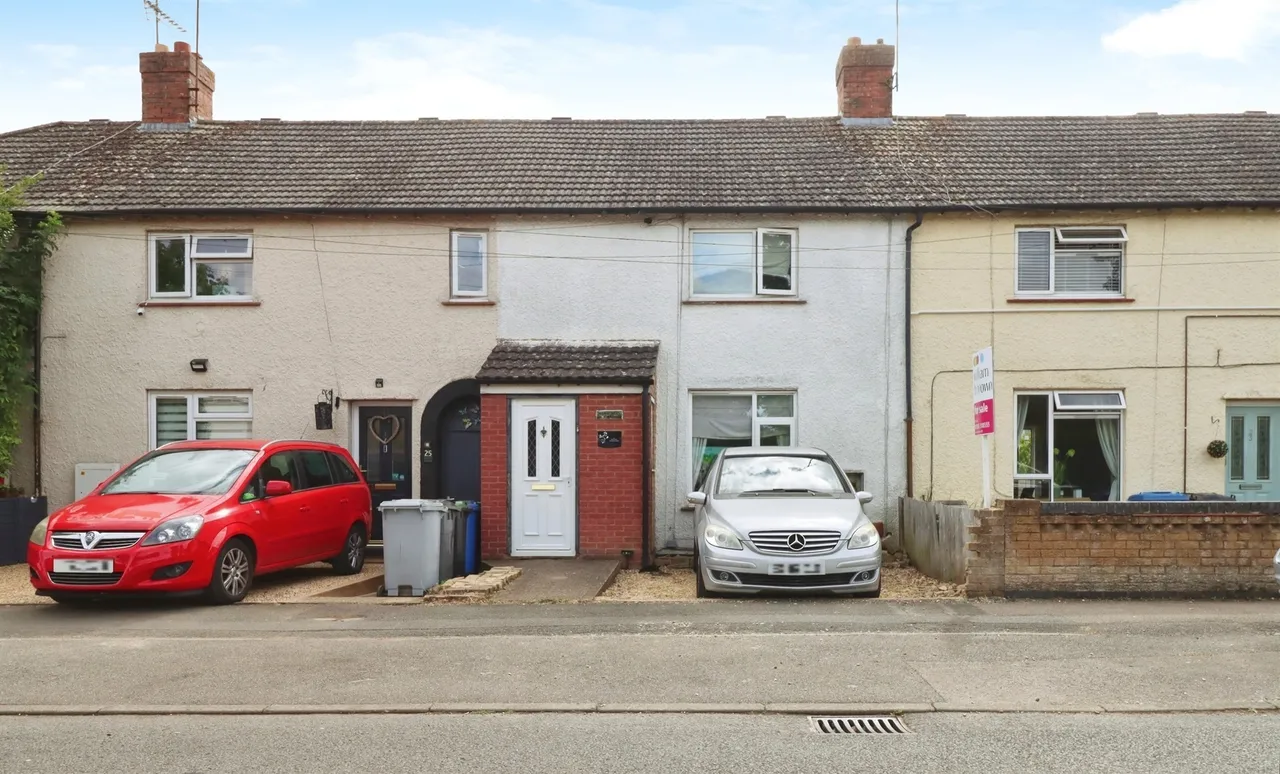 3 bed house for sale — Laburnum Crescent, Kettering