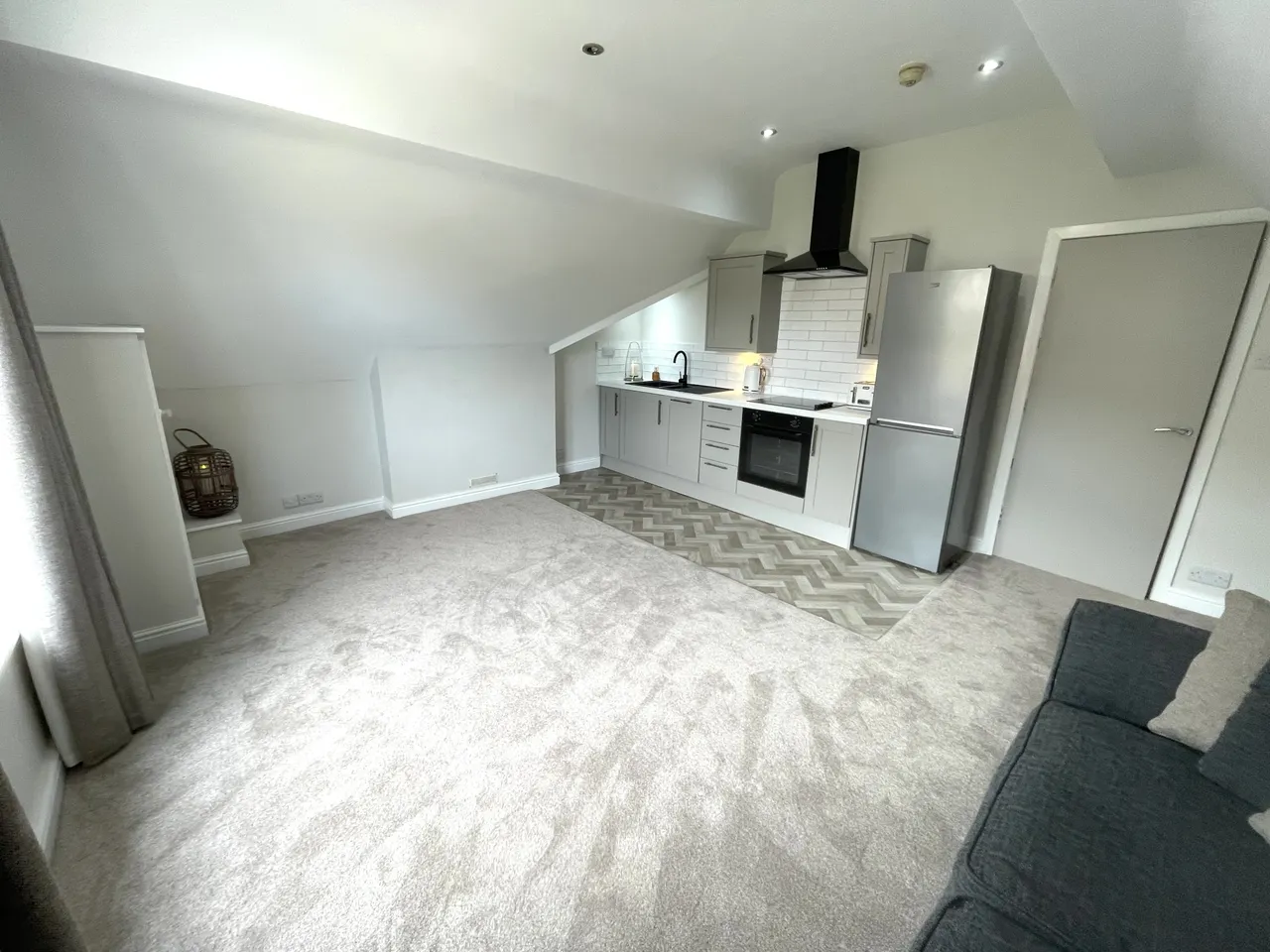 Queens Road, Craig Y Don, LL30, photo 3