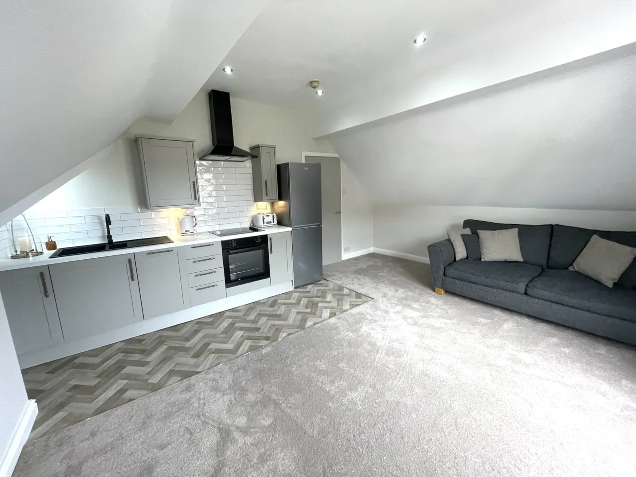 Queens Road, Craig Y Don, LL30, photo 4
