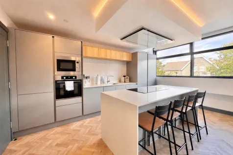 Flat 2, The Moorwell, Windsor Road, Penarth, Vale Of Glamorgan, photo 13