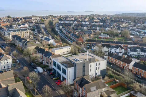 Flat 2, The Moorwell, Windsor Road, Penarth, Vale Of Glamorgan, photo 24
