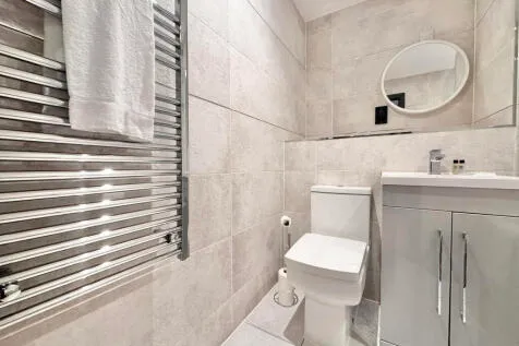 Flat 2, The Moorwell, Windsor Road, Penarth, Vale Of Glamorgan, photo 5