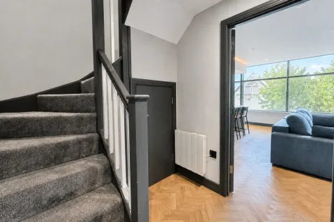 Flat 2, The Moorwell, Windsor Road, Penarth, Vale Of Glamorgan, photo 3