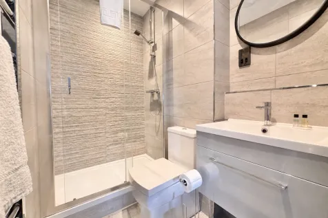 Flat 2, The Moorwell, Windsor Road, Penarth, Vale Of Glamorgan, photo 23