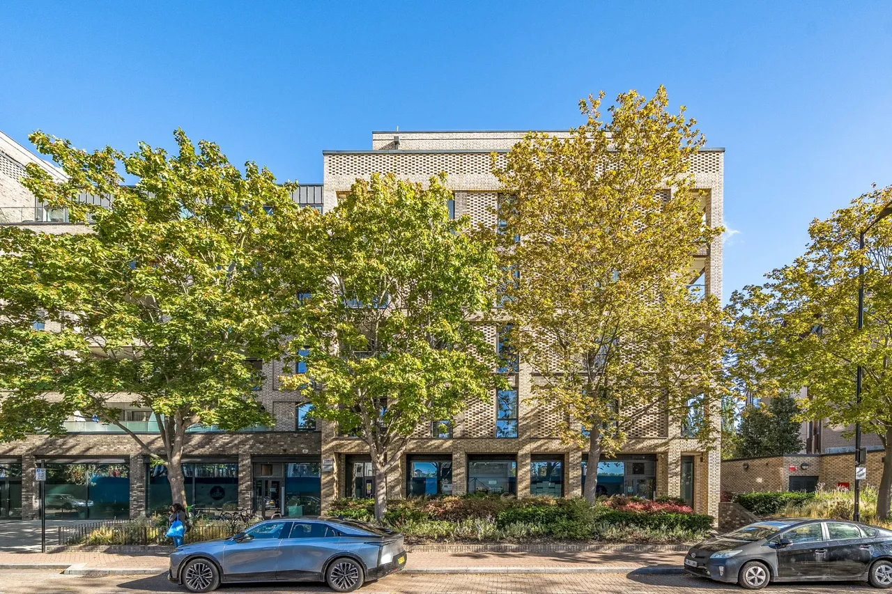 Maple Way, Surrey Quays, SE16, photo 2