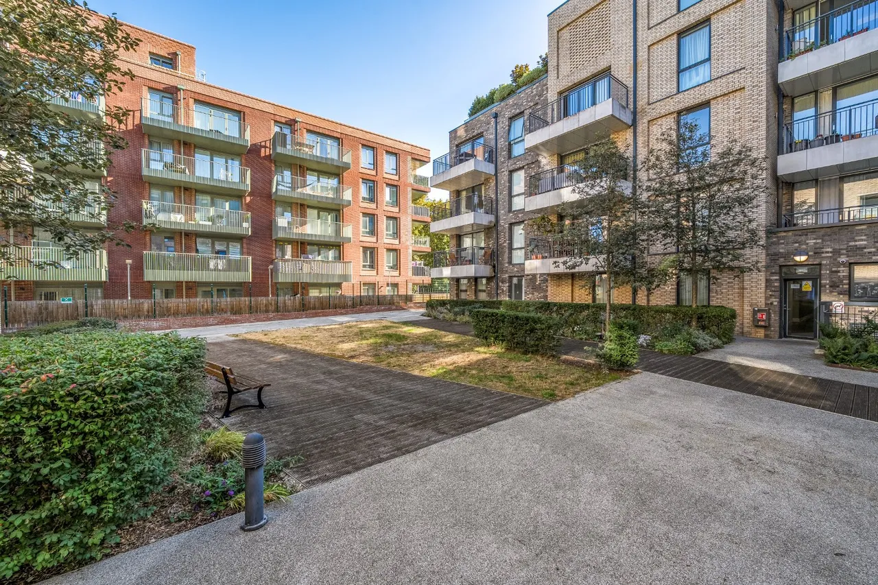 Maple Way, Surrey Quays, SE16, photo 3