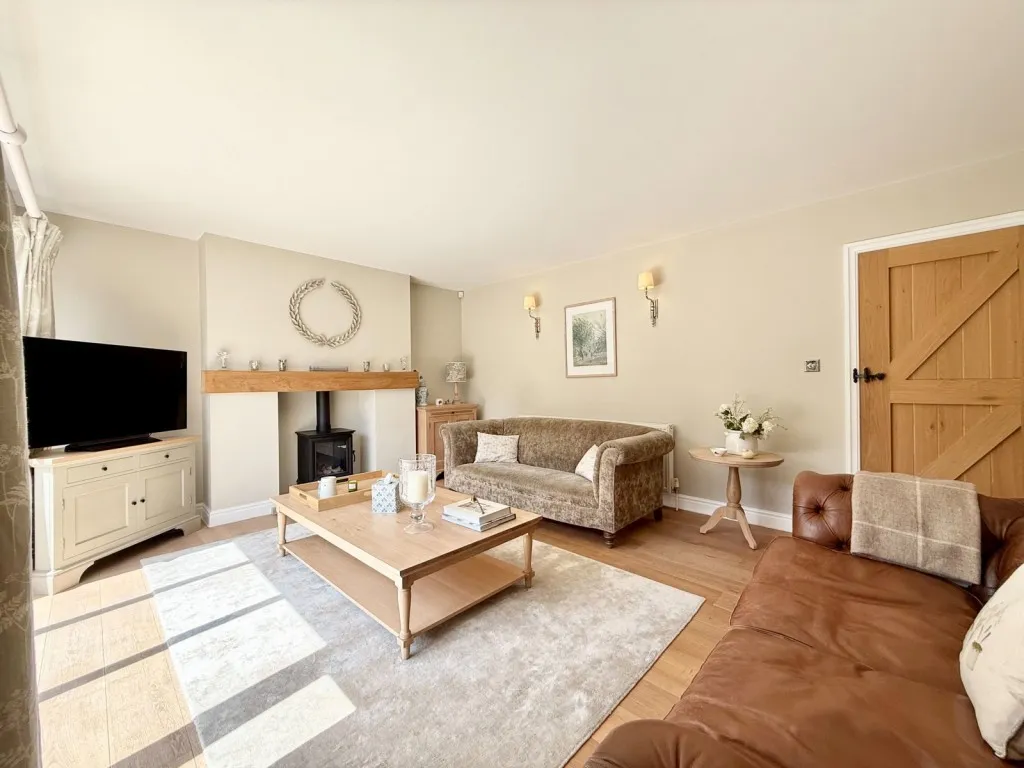 Saxton ~ Hungate Close, LS24, photo 8