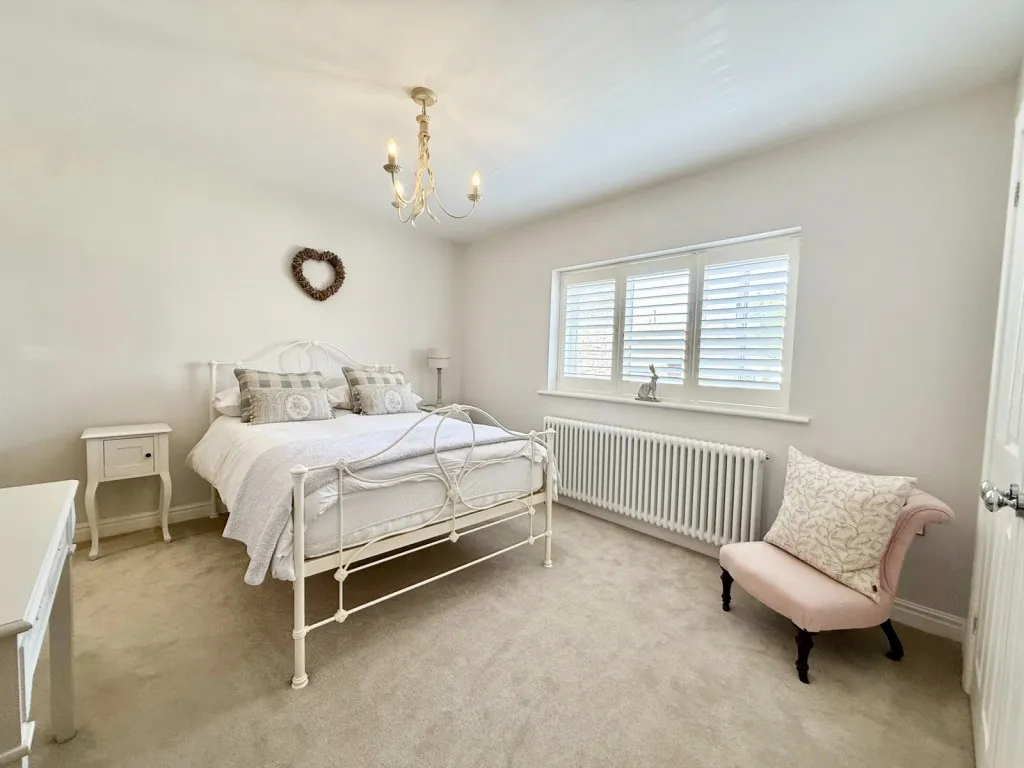 Saxton ~ Hungate Close, LS24, photo 24