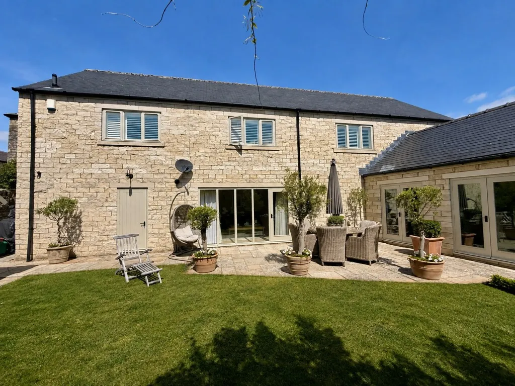 Saxton ~ Hungate Close, LS24, photo 32