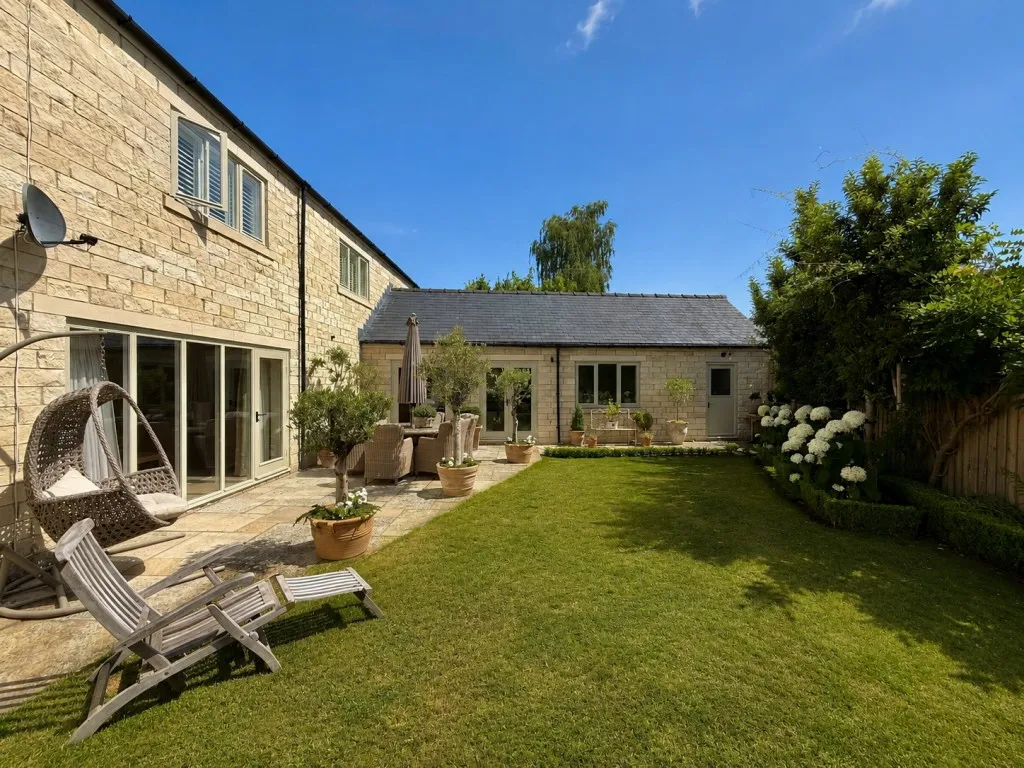 Saxton ~ Hungate Close, LS24, photo 34