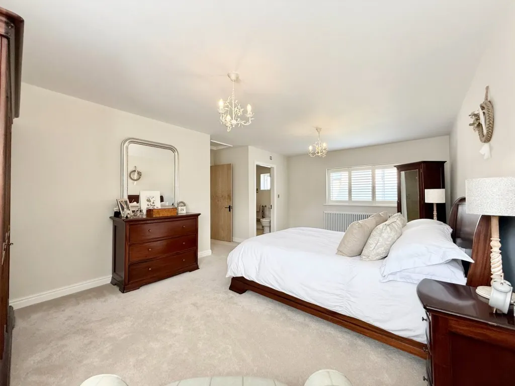 Saxton ~ Hungate Close, LS24, photo 22