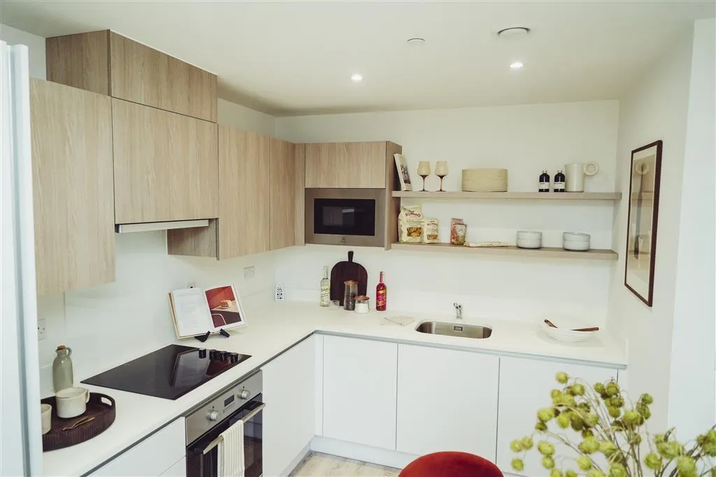 Walton House, DE1, photo 2