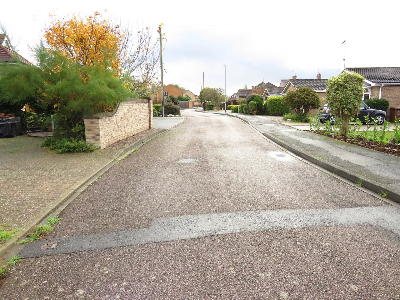 Ravenhill Drive, March, photo 4