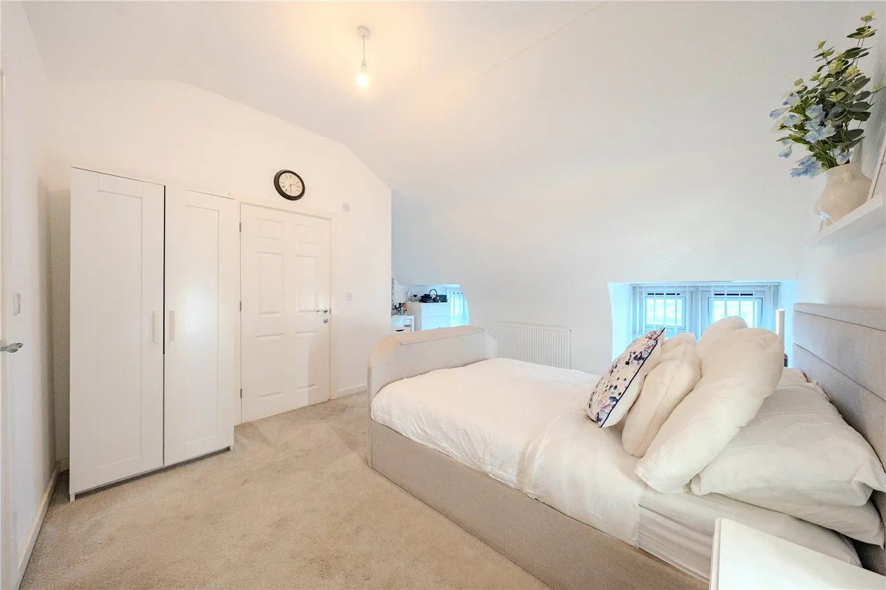 Oak Park Lane, Leeds, LS16, photo 9