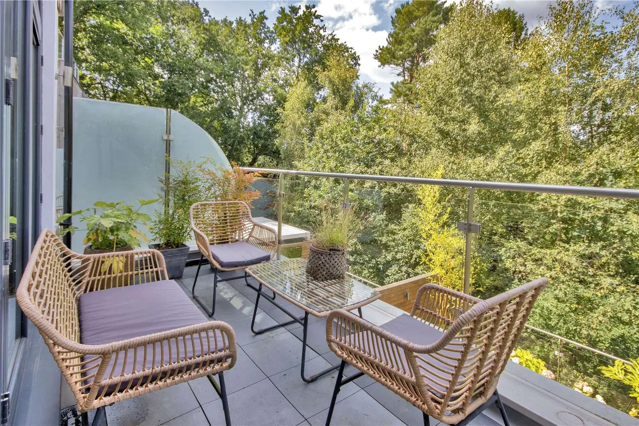 Kentish Gardens, Tunbridge Wells, Kent, TN2 5XU, photo 5