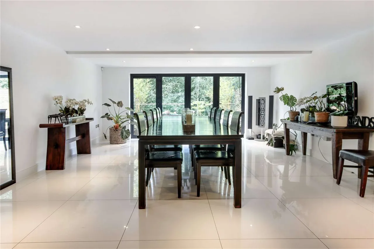 Kentish Gardens, Tunbridge Wells, Kent, TN2 5XU, photo 11