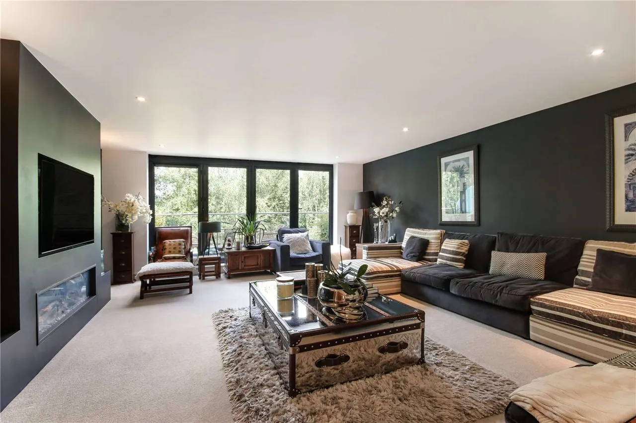 Kentish Gardens, Tunbridge Wells, Kent, TN2 5XU, photo 4