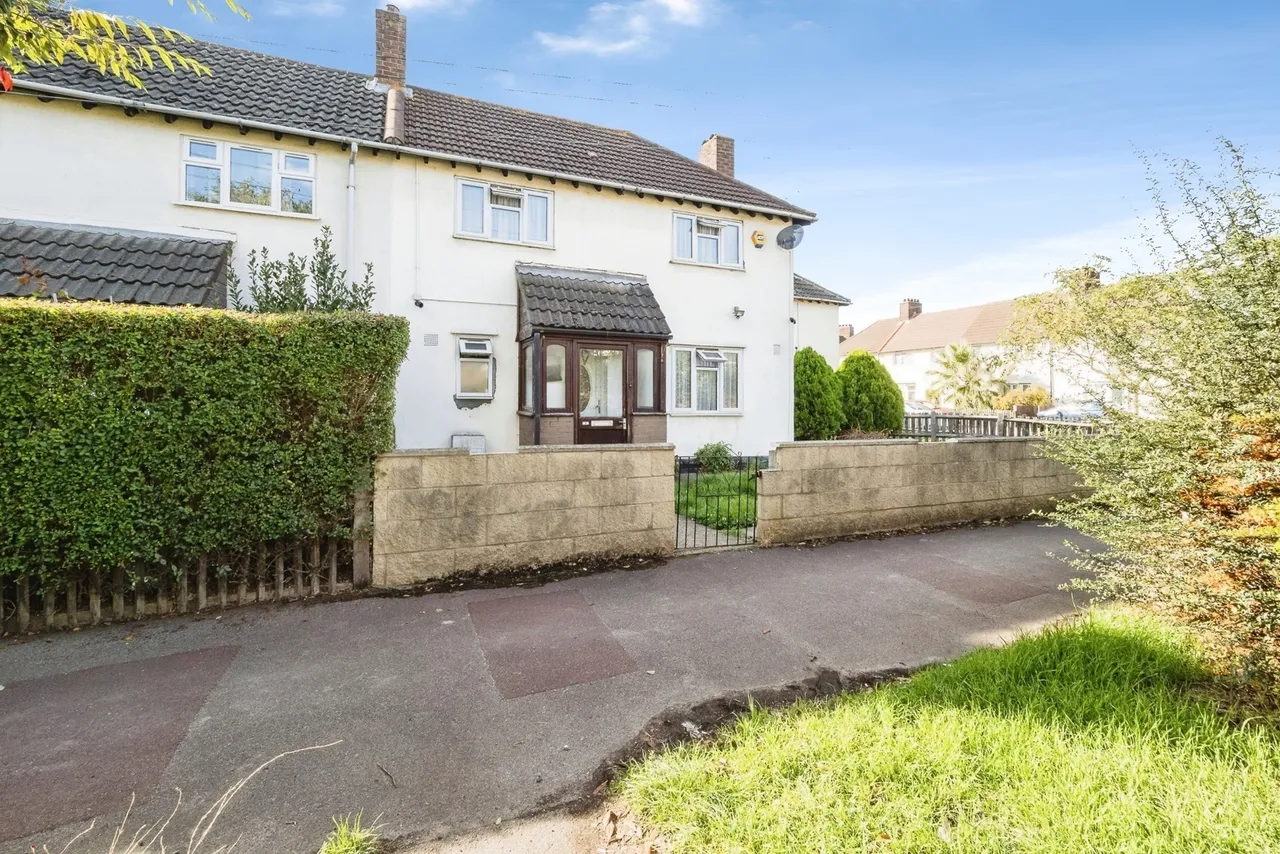 2 bed house for sale, Felton Gardens, Barking, IG11