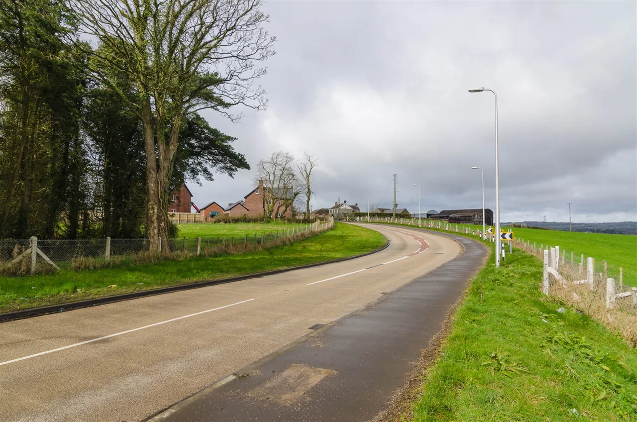 Hillhall Road, Drumbo, BT27, photo 3