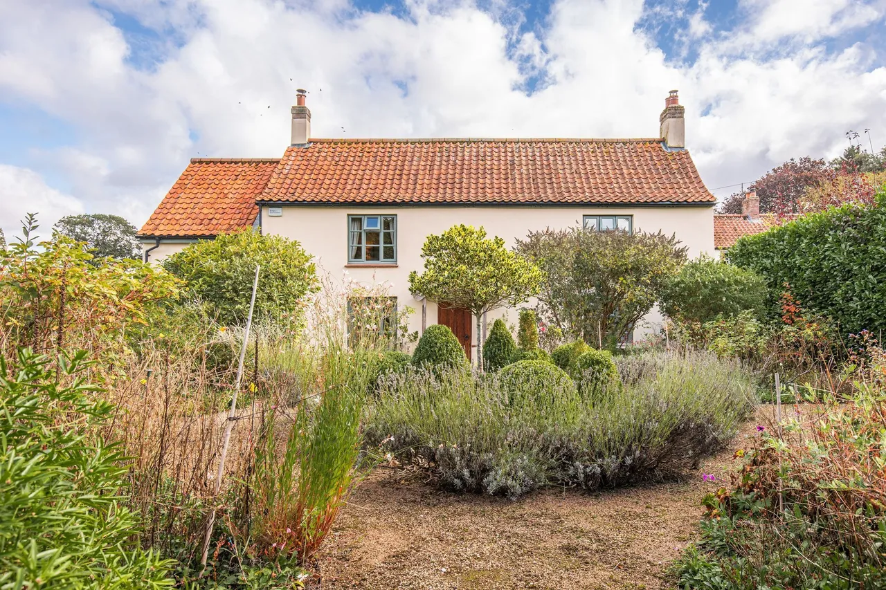 Handsome Detached Cottage in Stody, photo 25
