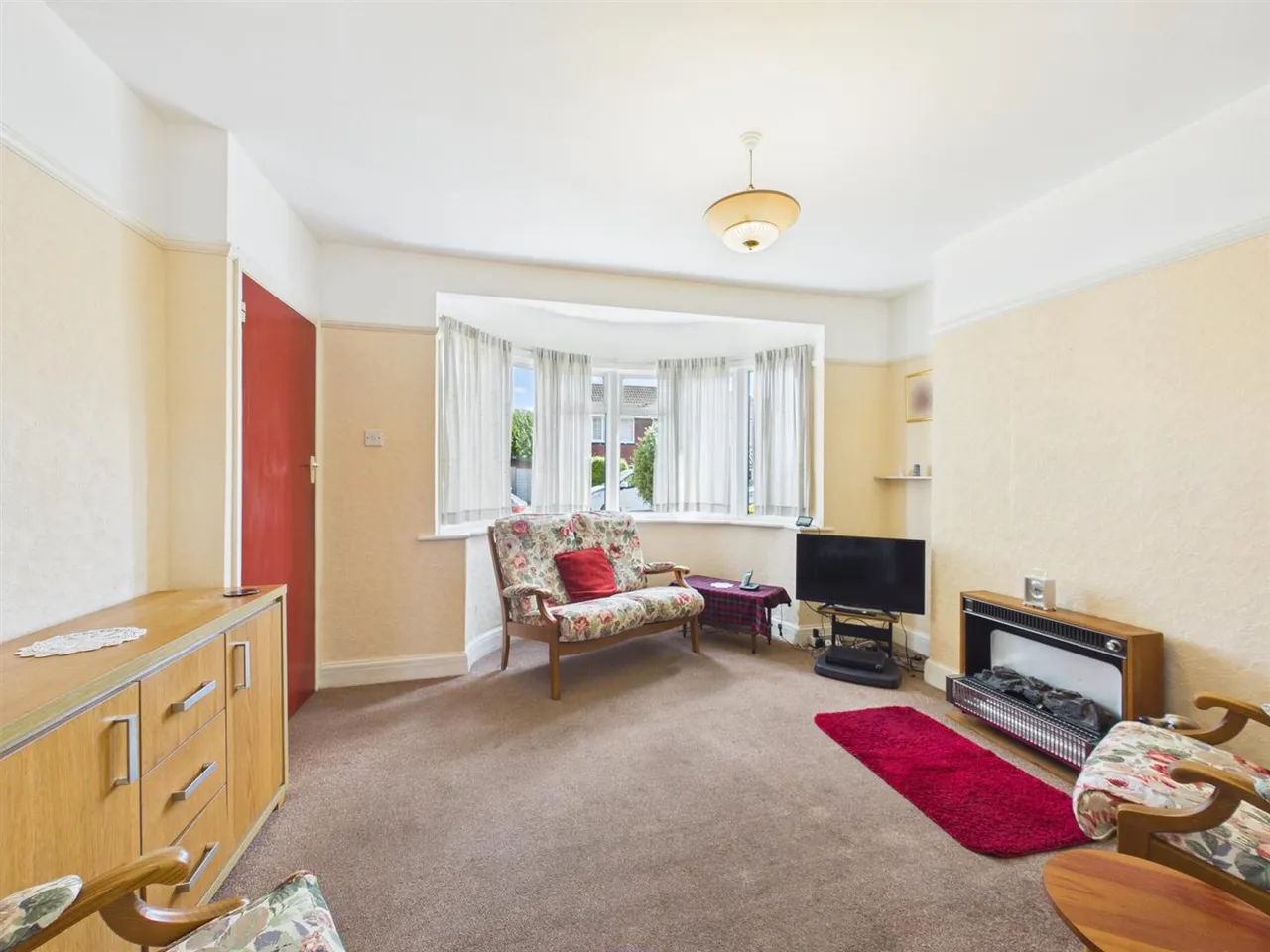 Tiverton Road, Ruislip, HA4 0BW, photo 2